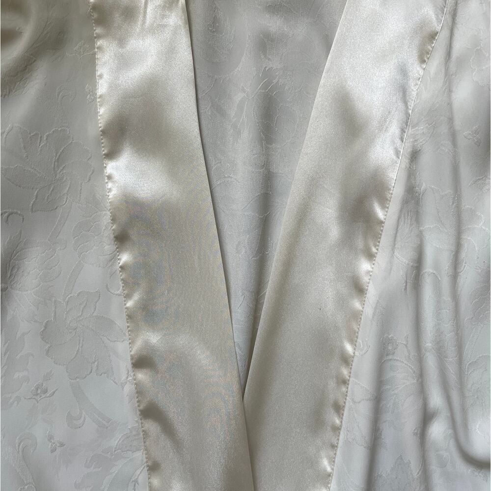 Victoria’s Secret Vintage Ivory Satin Robe | Kimono Style, Bridal, Gold Label OS - Picture 5 of 5